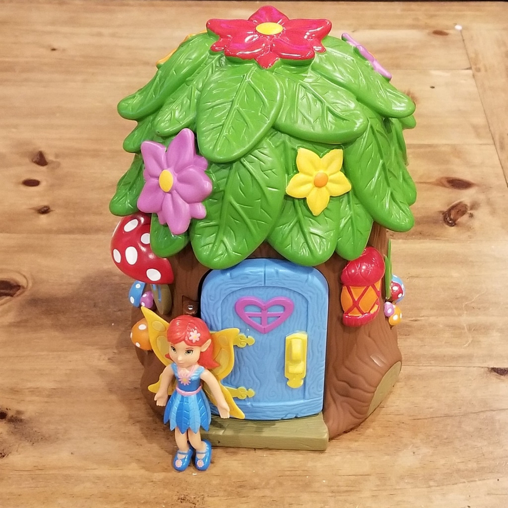 Lakeshore Fairyland Treehouse
With One Fairy Figure